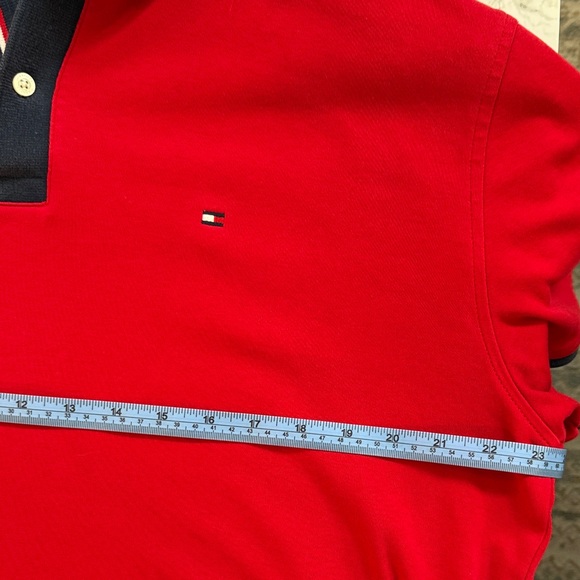 Classic Tommy Hilfiger Bold Red Polo Shirt with Navy Accents | 100% Cotton | L - Picture 5 of 7